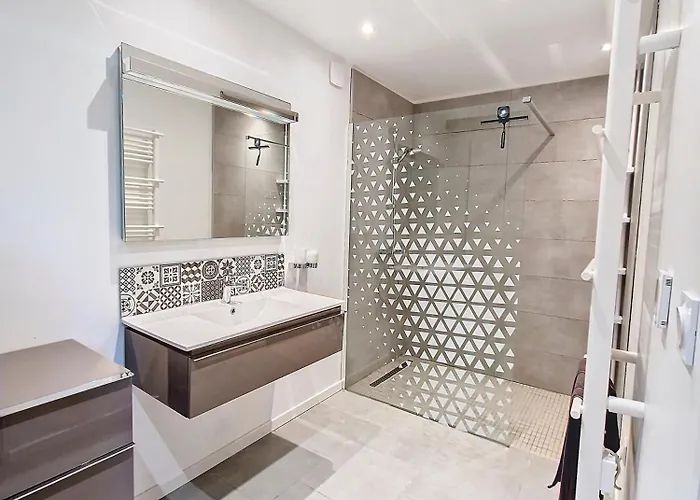 Bergerie Rénovée, - Sauna , Proche Des Lacs, Sentiers Pédestres * Comps-la-Grand-Ville